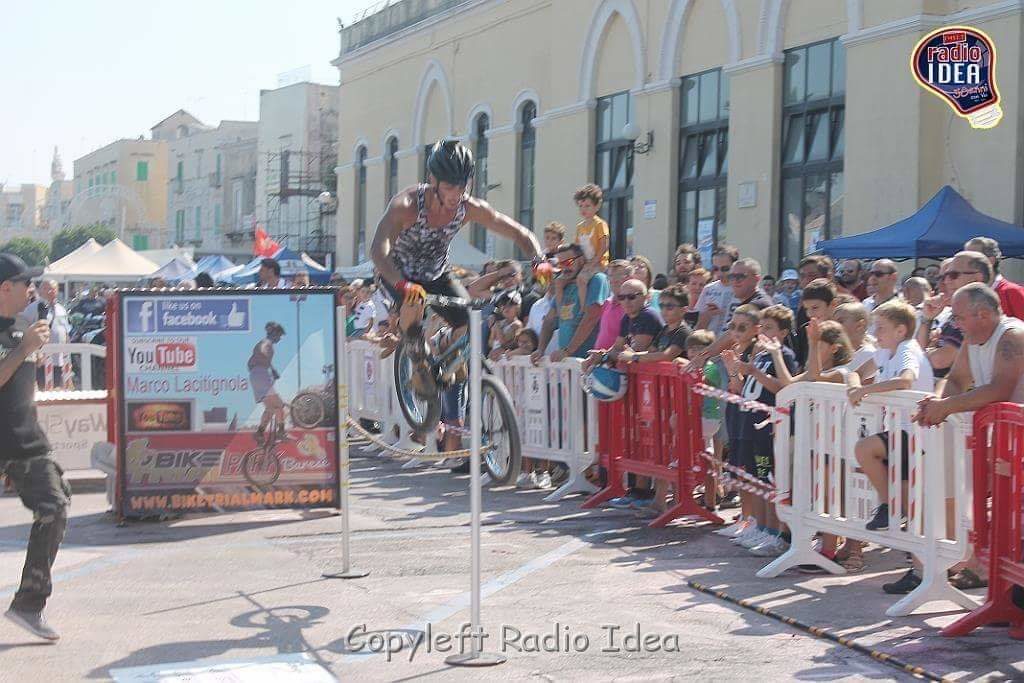 10° motoraduno l.a.s.e. Angels Molfetta, bike trial Show col Marco Lacitignola sul lungomare della città pugliese, 16 settembre 2018